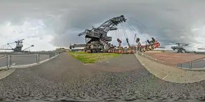 Ferropolis, die Stadt aus Eisen bei Gräfenhainichen