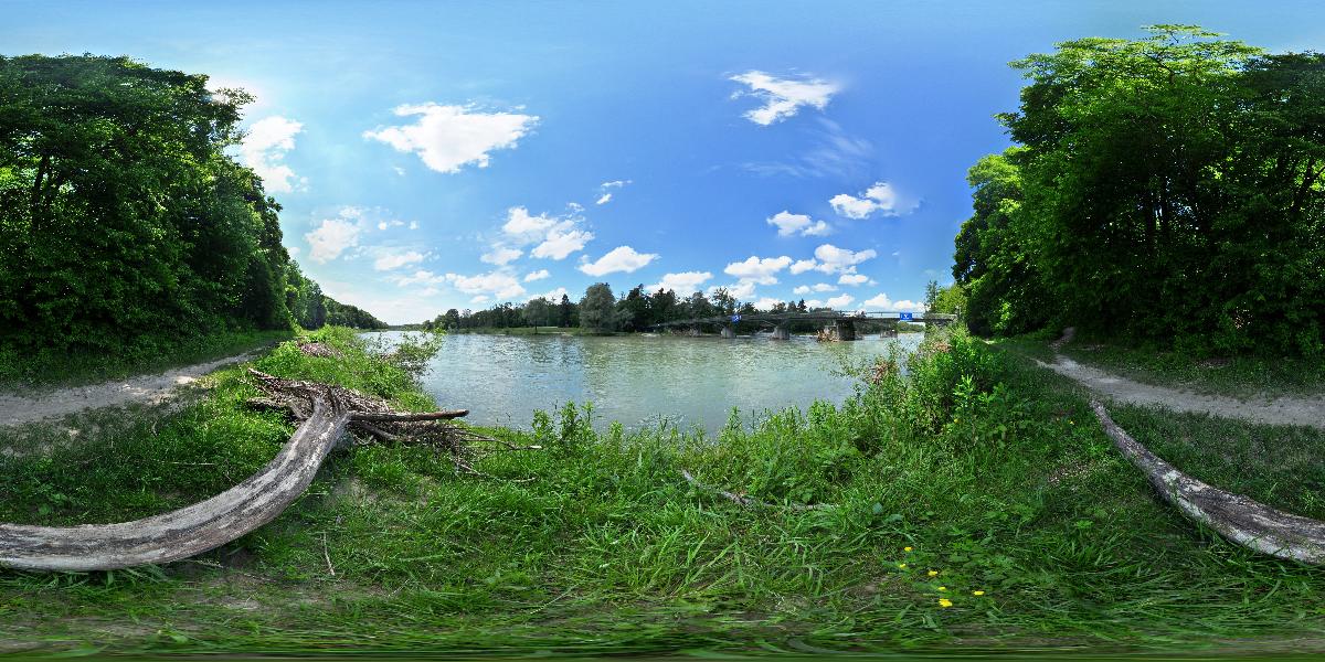 Marienklausenbrücke an der Isar in München (Foto: © Werner Pietschmann) Marienklausenbrücke an der Isar in München (Foto: © Werner Pietschmann)