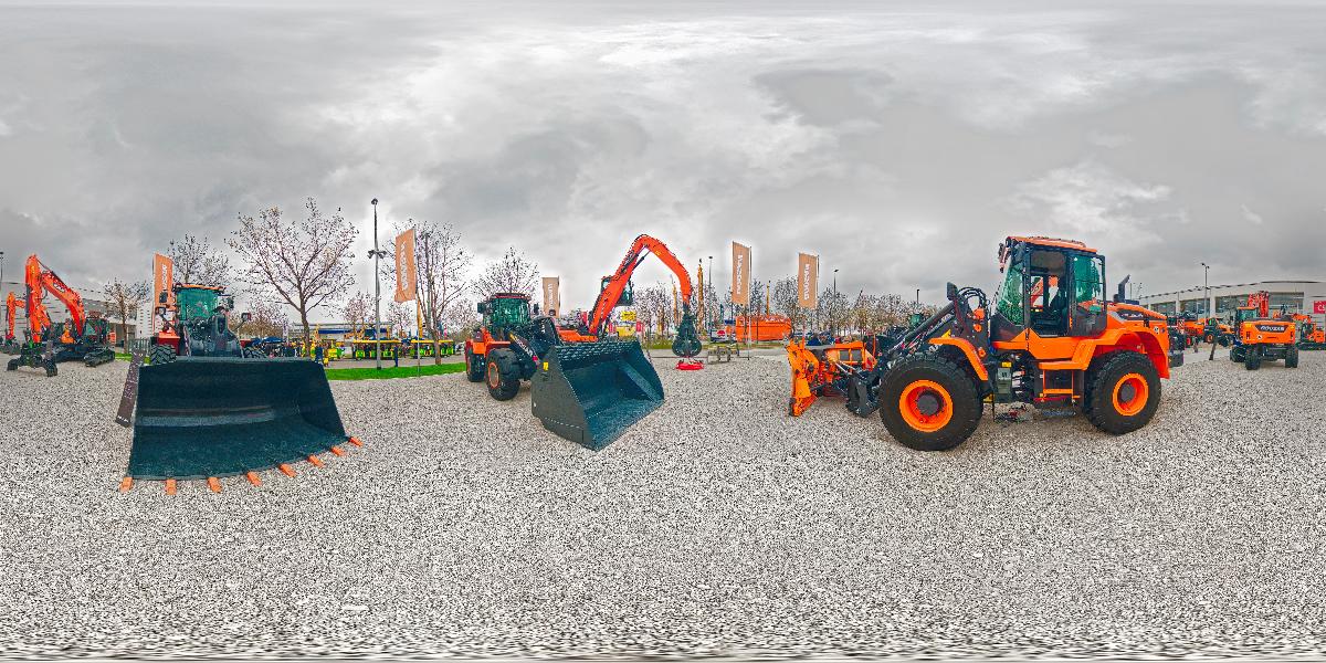 Liebherr Messestand aiuf der bauma 2019 in München (Foto: © Werner Pietschmann) Liebherr Messestand aiuf der bauma 2019 in München (Foto: © Werner Pietschmann)
