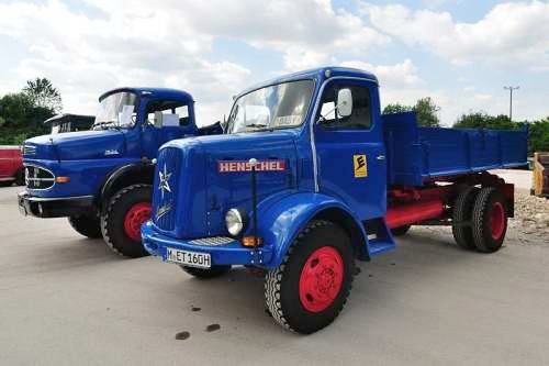 Foto: © Werner Pietschmann Henschel HS 100 AK und Mercedes-Benz 1624 LAK von Ettengruber beim Oldtimer-Nutzfahrzeugtreffen 2016 im Kieswerk Ebenhöh