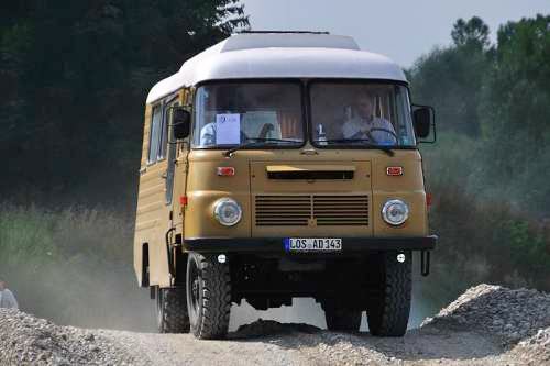 Foto: © Werner Pietschmann Robur LO 2500 A beim Oldtimer-Nutzfahrzeugtreffen 2016 im Kieswerk Ebenhöh