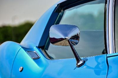 Foto: Werner Pietschmann Seitendetails einer Chevrolet Corvette Stingray von 1972.