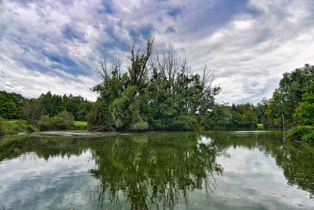 Foto: © Werner Pietschmann See mit Spiegelung