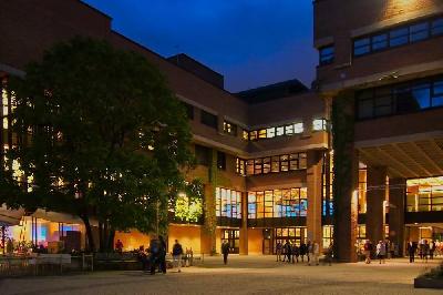 Foto: Werner Pietschmann Gasteig Kulturzentrum in München bei Nacht
