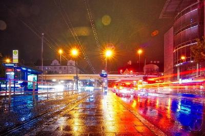 Foto: Werner Pietschmann Langzeitbelichtung in der Landsberger Straße in München