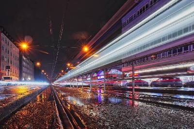 Foto: Werner Pietschmann Langzeitbelichtung in der Landsberger Straße in München
