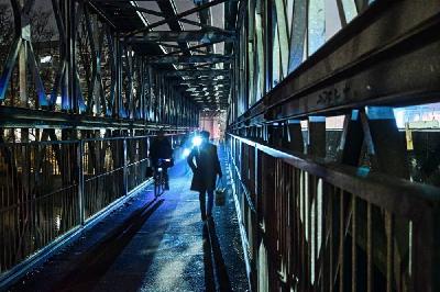 Foto: Werner Pietschmann Behelfsbrücke neben der Ludwigsbrücke über die Isar in München